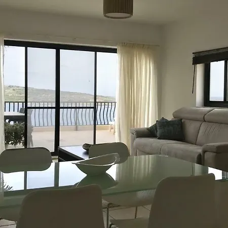 Sea View Apartments St. Paul's Bay Exterior photo